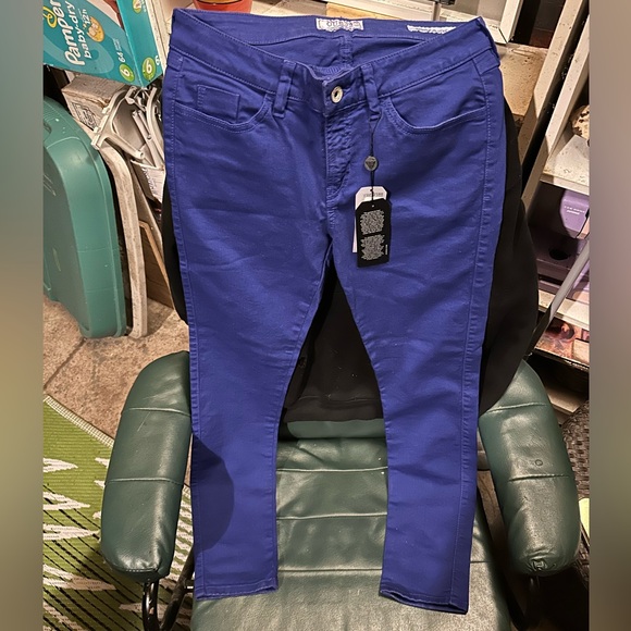 Size US-26 Guess Brittney Skinny Jeans - Picture 1 of 3